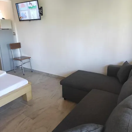 Portokallja Guest house